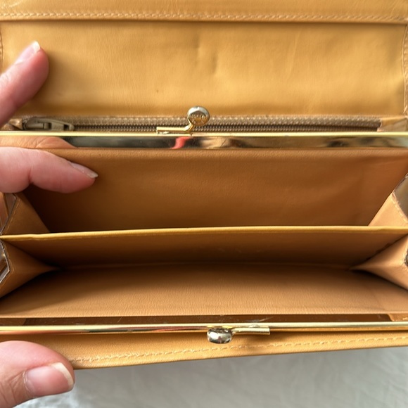 Celine Wallet - Picture 12 of 14